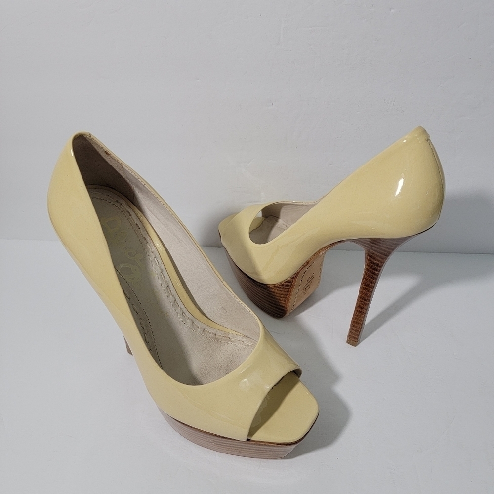 Alice + Olivia Neutral Patent Leather Platform Pump Sz 371/2  Peep Toes Slip-On
